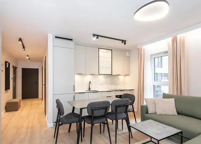 Apartament Aura *